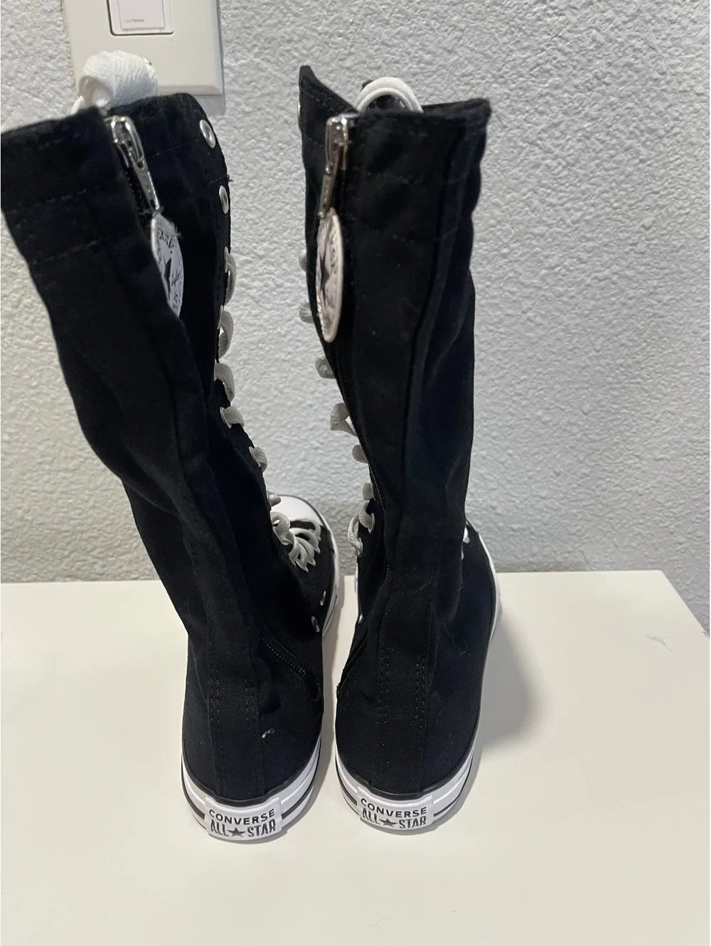 Converse All Star High-Top Black Canvas Boots with White L l